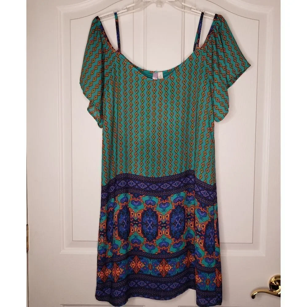 Alya Dress - Picture 2 of 5